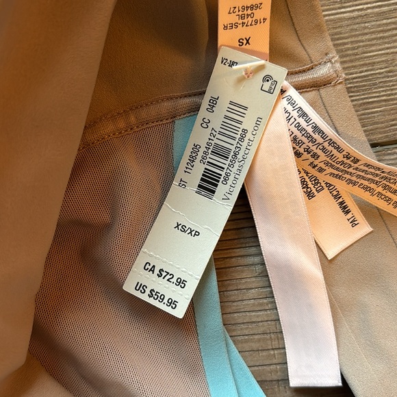 VSX Elevate Cross-Back Mesh Sports Bra XS - Picture 2 of 5